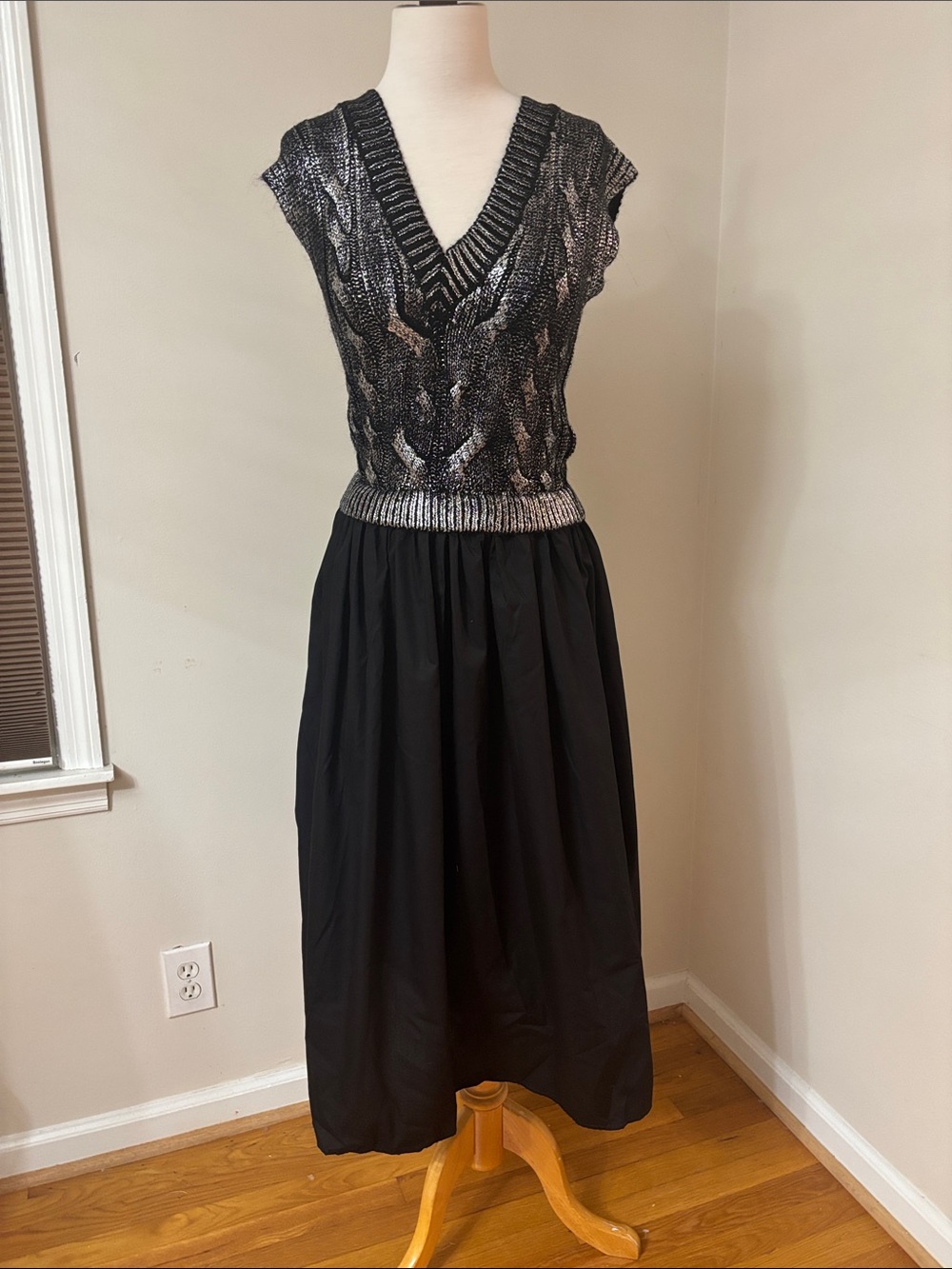 Anthropologie Black and Silver Midi Dress - Picture 4 of 9